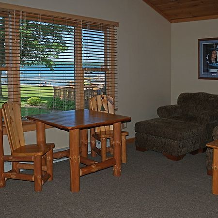 Sugar Lake Lodge Grand Rapids Exterior foto